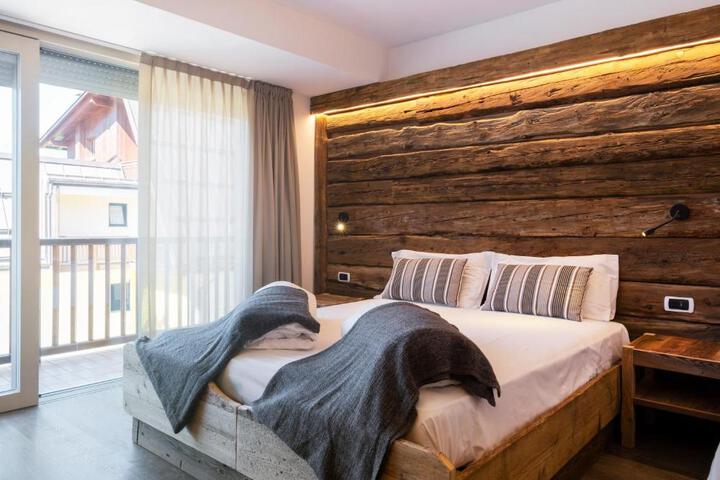 General 10 of 48