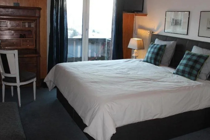 Room 7 of 20