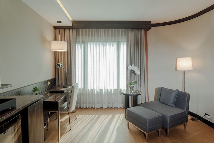 Room 32 of 81