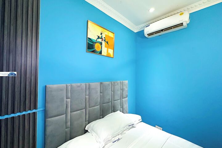 Room 30 of 58