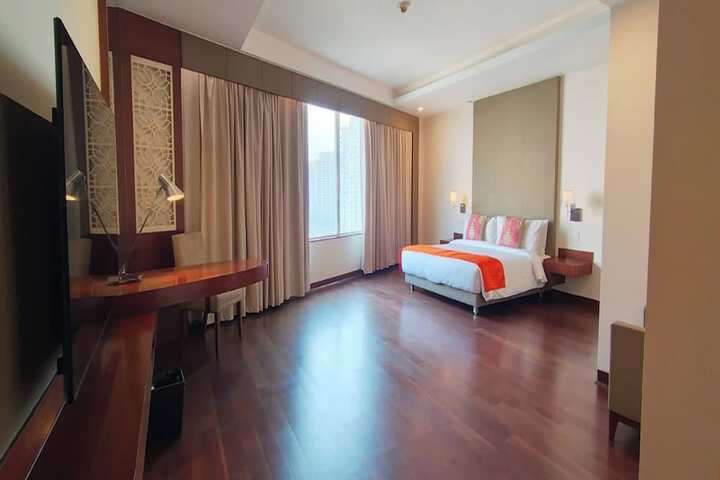 Room 35 of 97