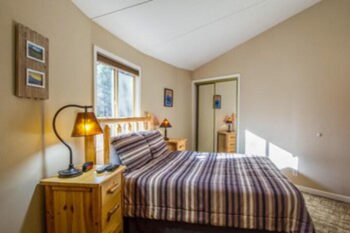 Room 33 of 41