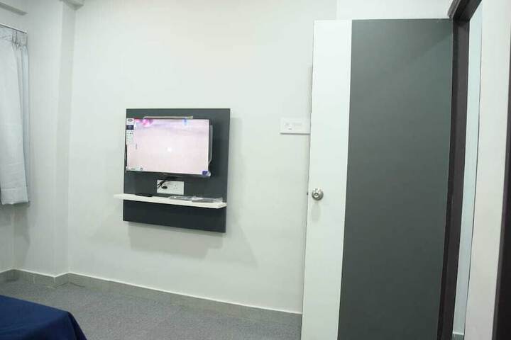 Room 21 of 31