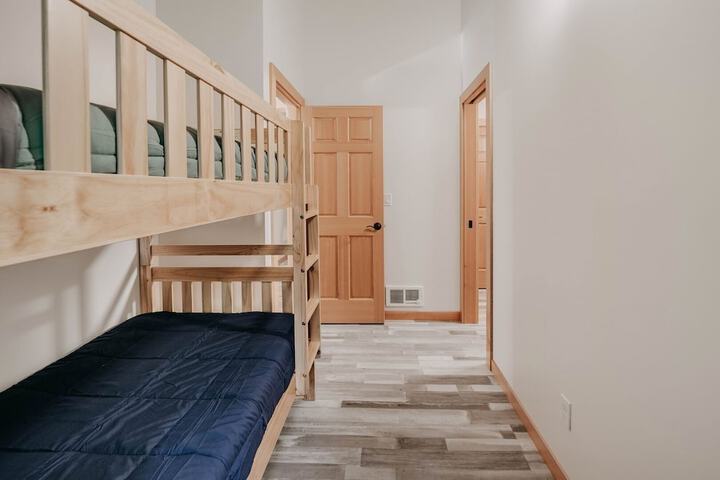 Room 11 of 50