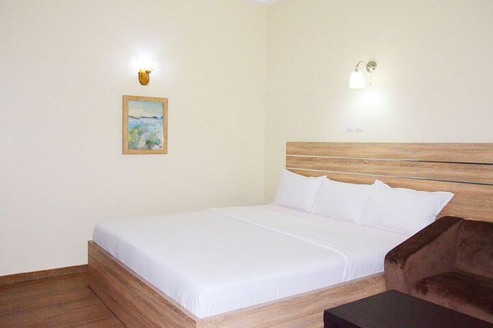 Room 15 of 44