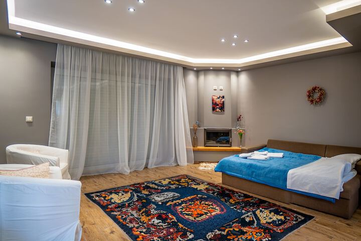 Room 5 of 46