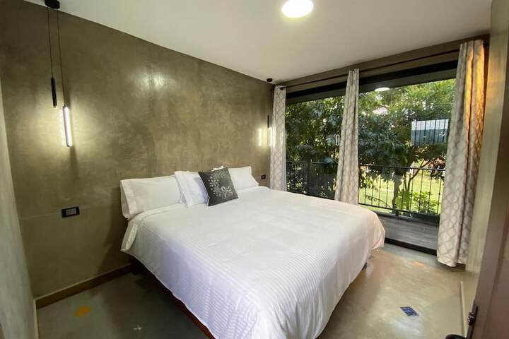 Room 6 of 74