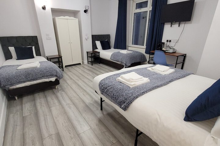 Room 53 of 87
