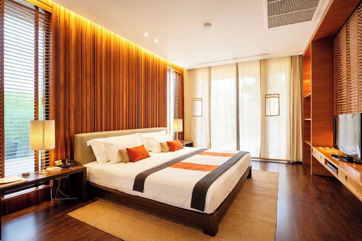 Room 16 of 22