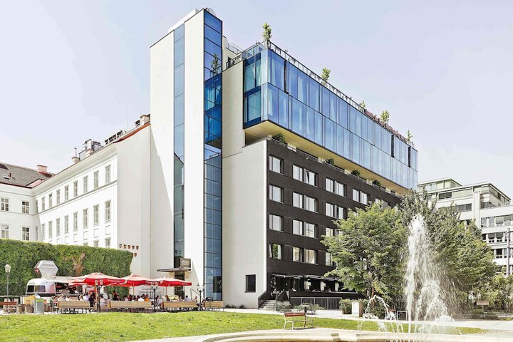 Hotel 94 of 98