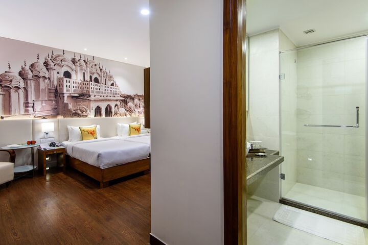 Room 35 of 129