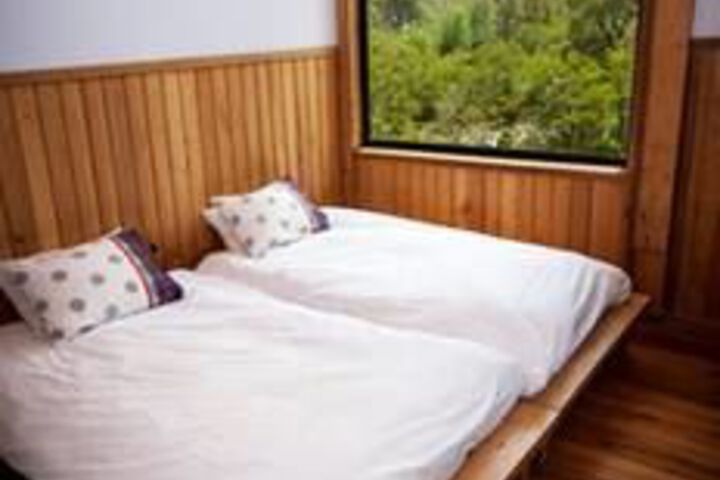Room 15 of 27
