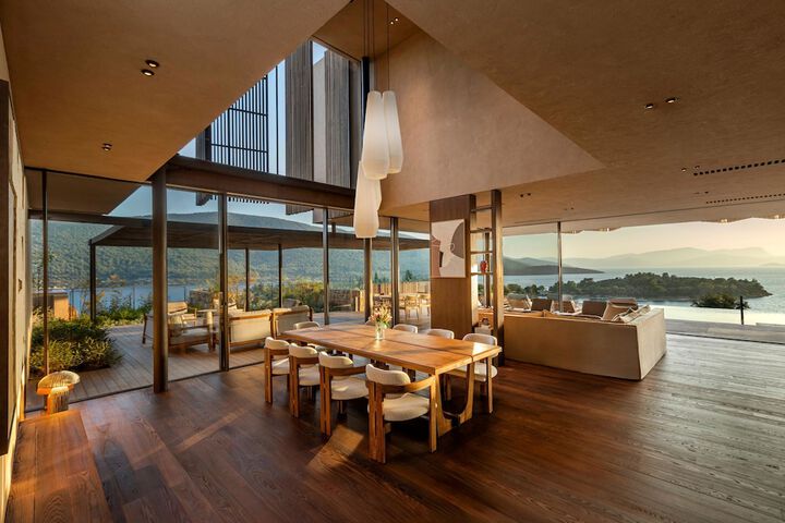 Dining 303 of 429