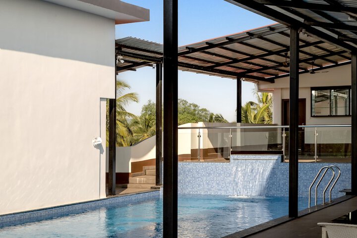 Pool 37 of 66