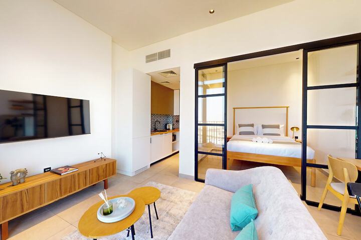 Room 52 of 88