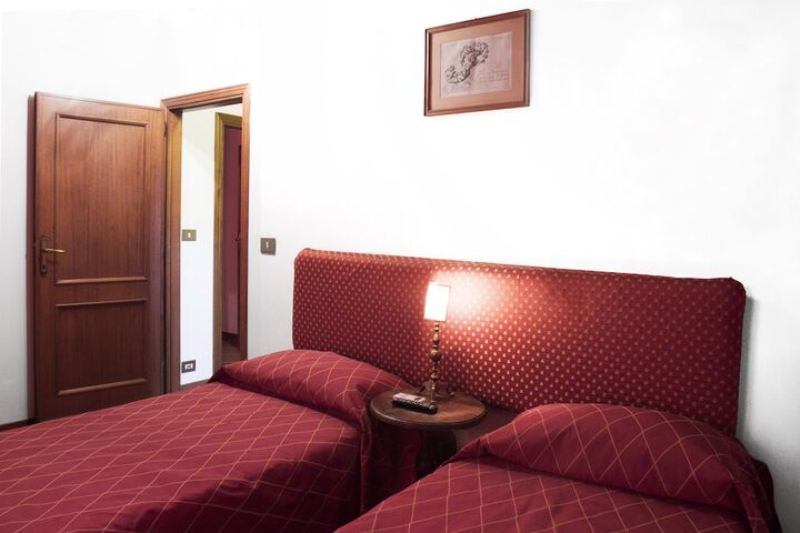 Room 17 of 86