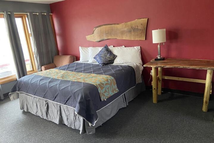 Room 13 of 21