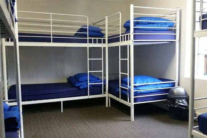 Room 5 of 15