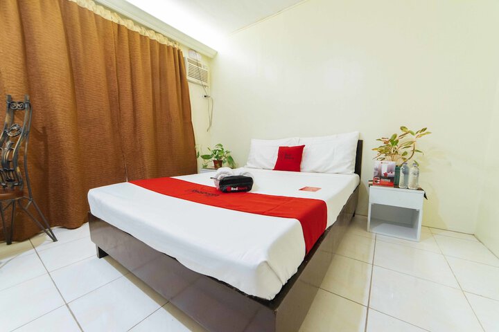 RedDoorz at Ledesco Avenue Lapaz Iloilo
