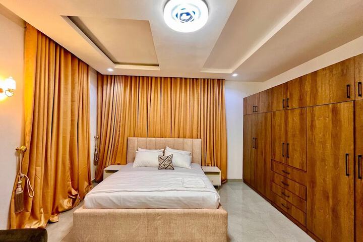 Room 10 of 44