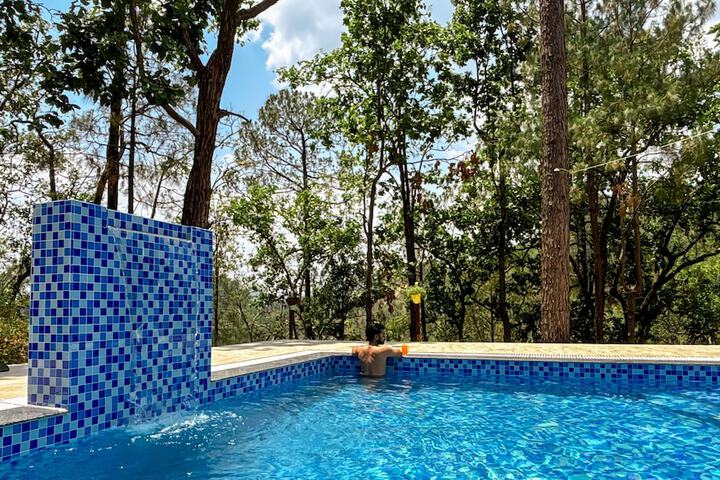 Pool 46 of 69