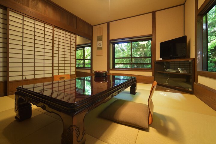 Room 16 of 73