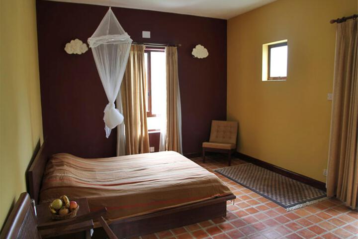 Room 3 of 5