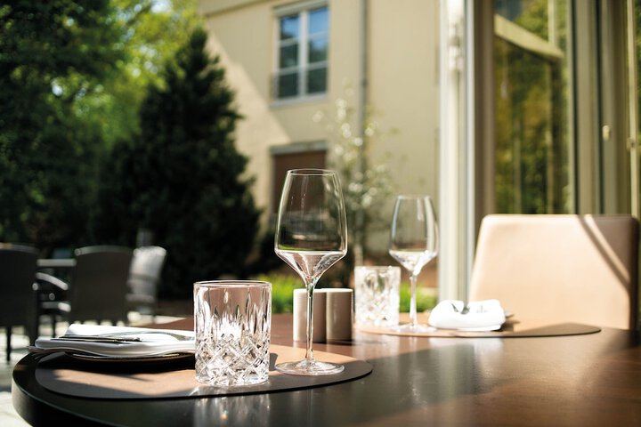 Dining 66 of 102