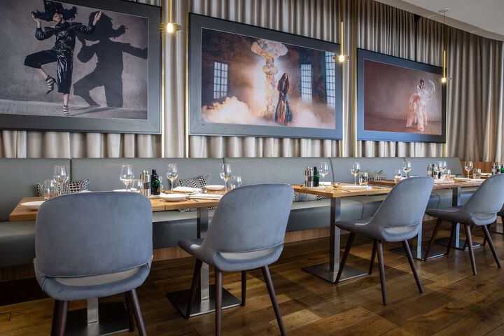 Dining 102 of 209