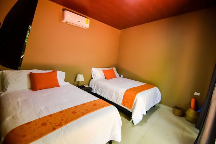 Room 14 of 15