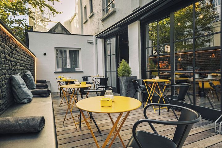 Terrace/Patio 58 of 60
