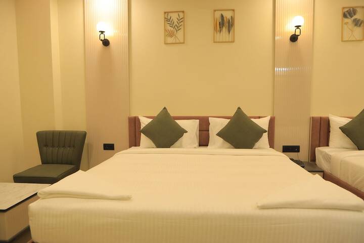 Room 37 of 114