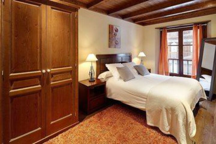 Room 9 of 20