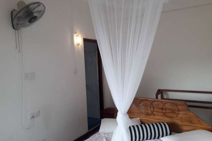 Room 5 of 46