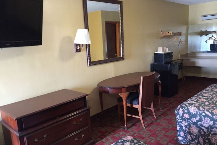 Room 7 of 47