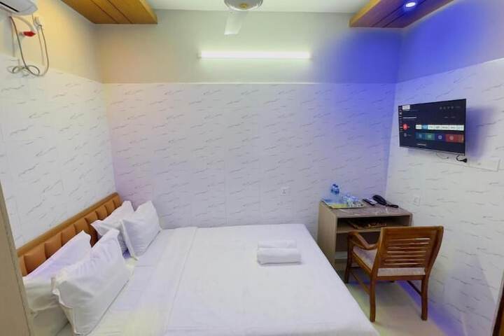 Room 29 of 45