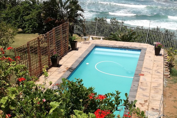 Pool Hotel