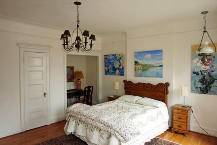 Room 7 of 17