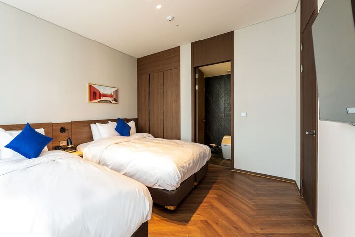 Room 14 of 55