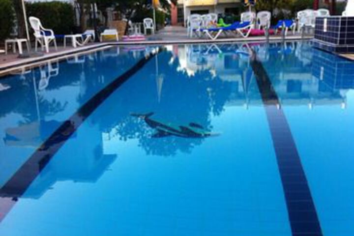 Pool 16 of 20