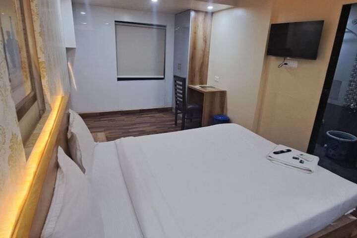 Room 18 of 46