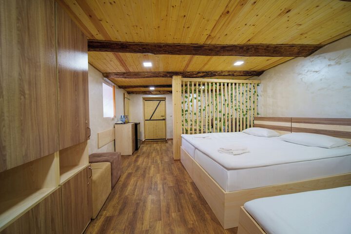Room 48 of 149