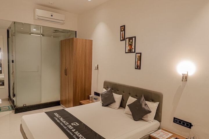 Room 21 of 37