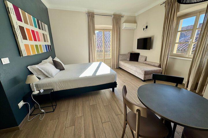 Room 22 of 51