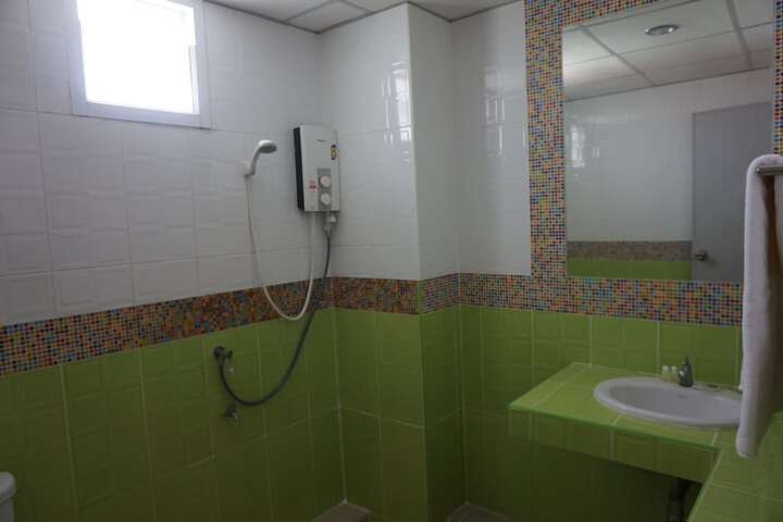 Room 13 of 25