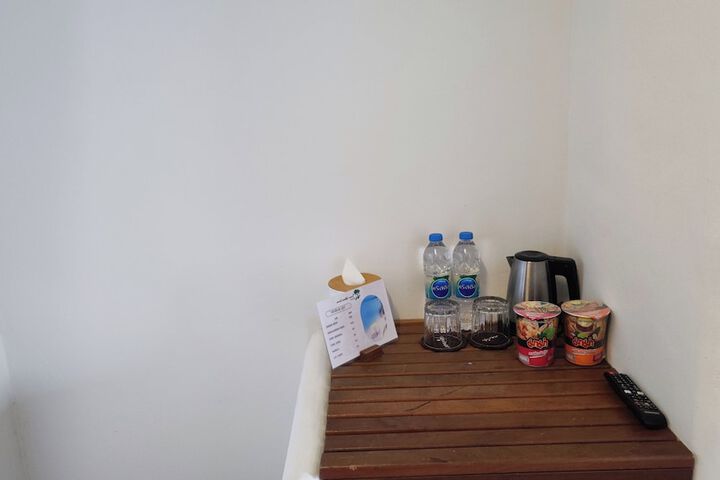 Room 27 of 170