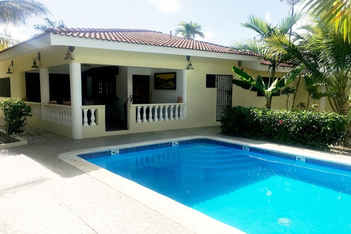Pool Hotel