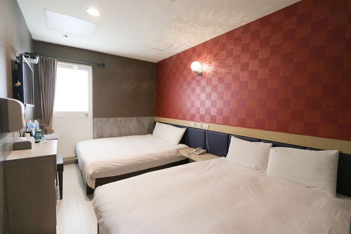 Room 46 of 99