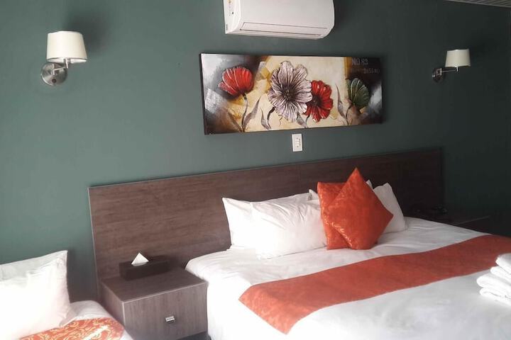 Room 7 of 48