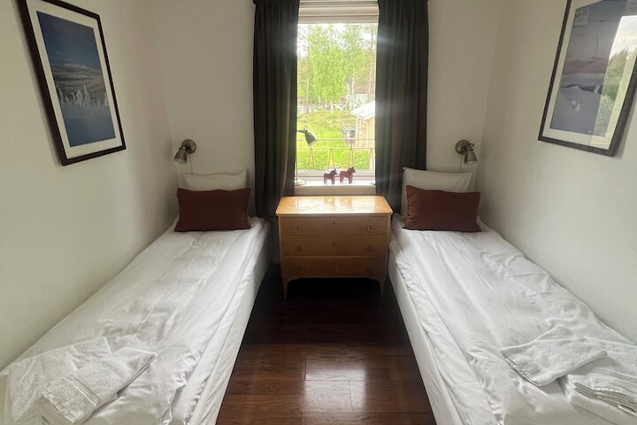 Room 8 of 36
